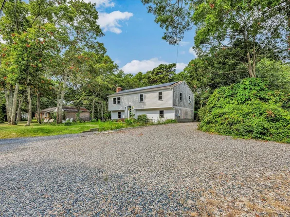 324 Bishops Terrace, Hyannis, MA 02601