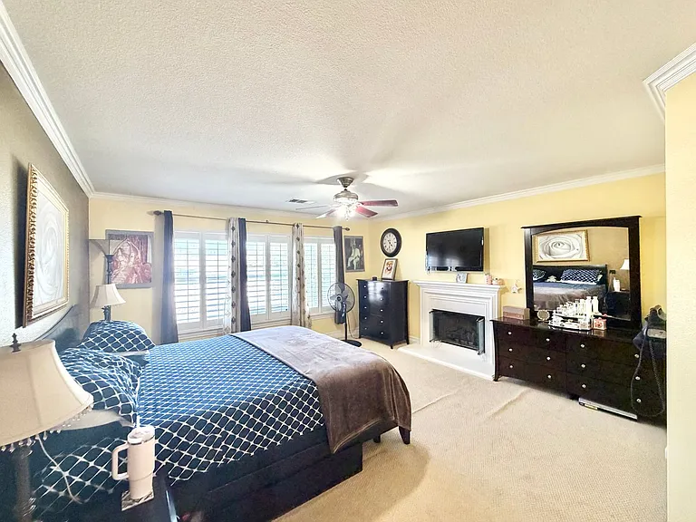 26187 Isherwood St — Photo 38
