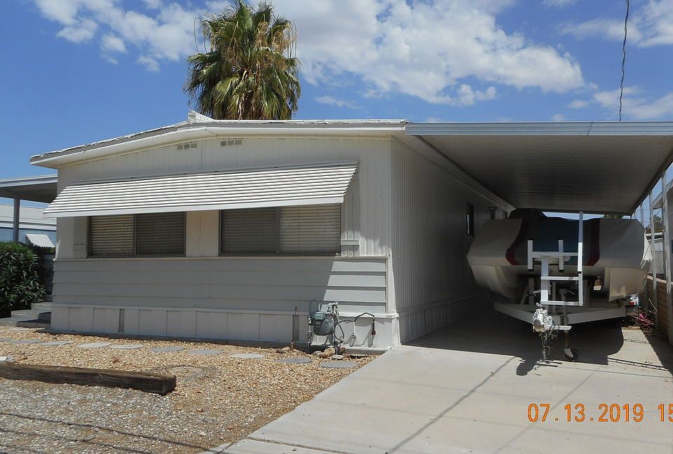 1st image of 257 E Riverfront Dr