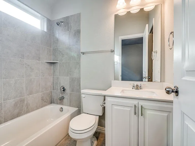 2156 Bailey St — Photo 21