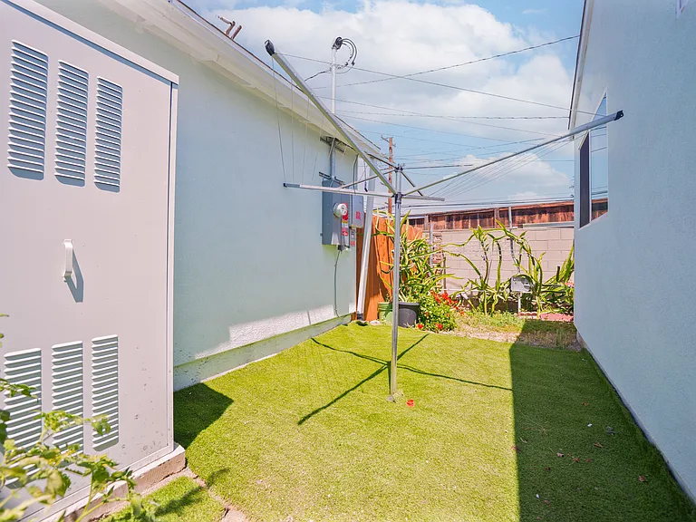 349 E Newman Ave #A — Photo 21
