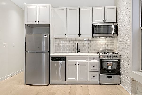 1st image of 153 W 80th St #2R