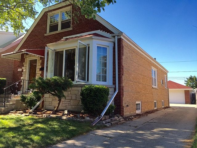 1st image of 7542 W Palatine Ave