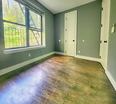 Rented by RELEASE NY | media 4