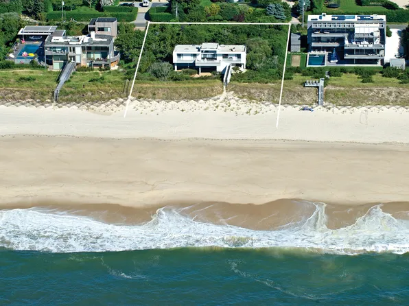 79 Surfside Dr, Bridgehampton, NY 11932