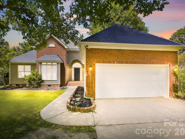 3208 Continental Dr, Monroe, NC 28110