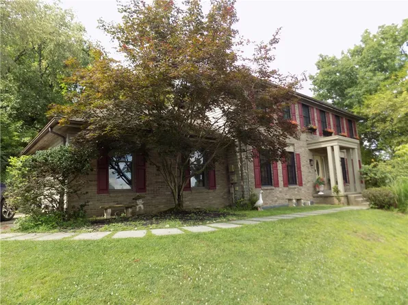 153 Kelly Ridge Rd, New Kensington, PA 15068