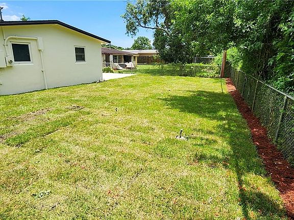 3rd image of 1612 NW 15 Place