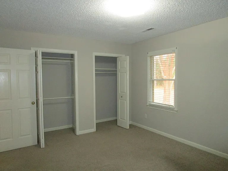 885 Grimble Ct — Photo 6