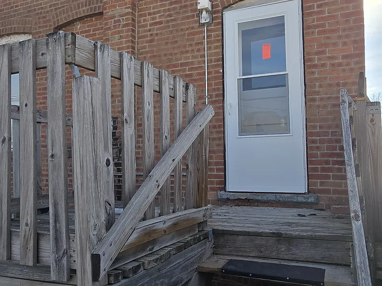 822 E River Dr #2 — Photo 25