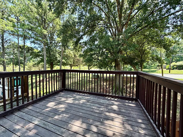9604 Vinca Cir #E — Photo 2