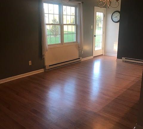 4th image of 11498 Nicole Dr