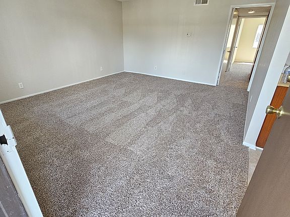 3rd image of 12460 Kittridge St #2