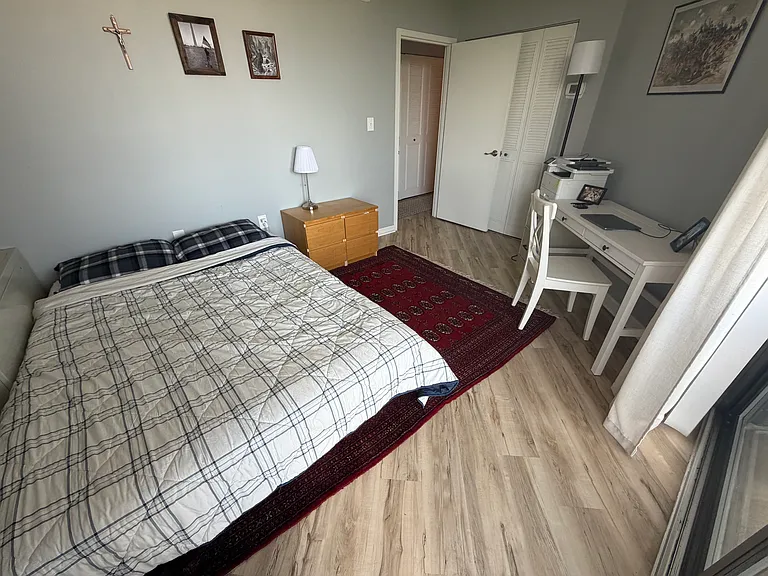 4242 E West Hwy #608 — Photo 4