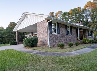 506 Old Wagon Rd, Walhalla, SC 29691