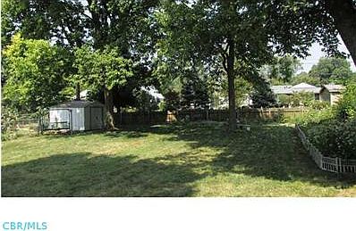 3rd image of 264 Melbourne Pl
