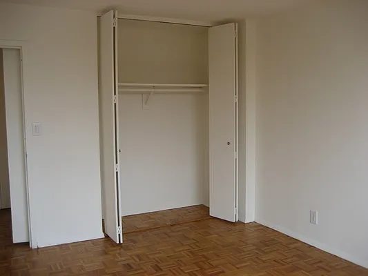 Rented by Realty Operations Group | media 13