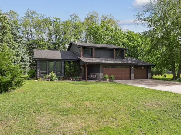 6935 NW 88th Ave, Johnston, IA 50131
