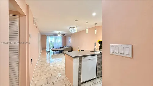 1830 Dixianna St Photo 1
