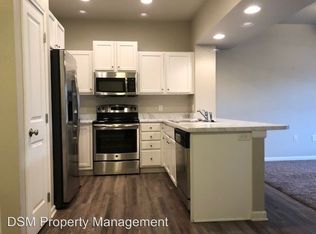 6822 Jack London Dr, Johnston, IA 50131