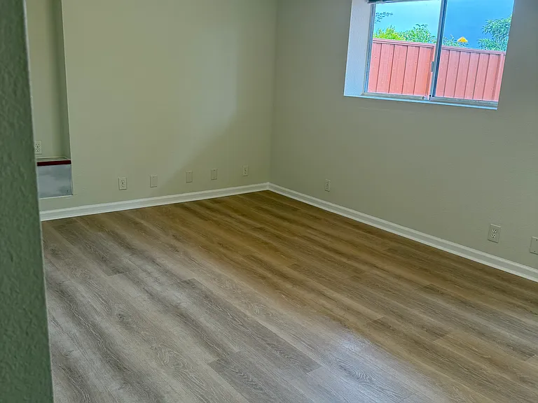 447 Verducci Ct — Photo 31
