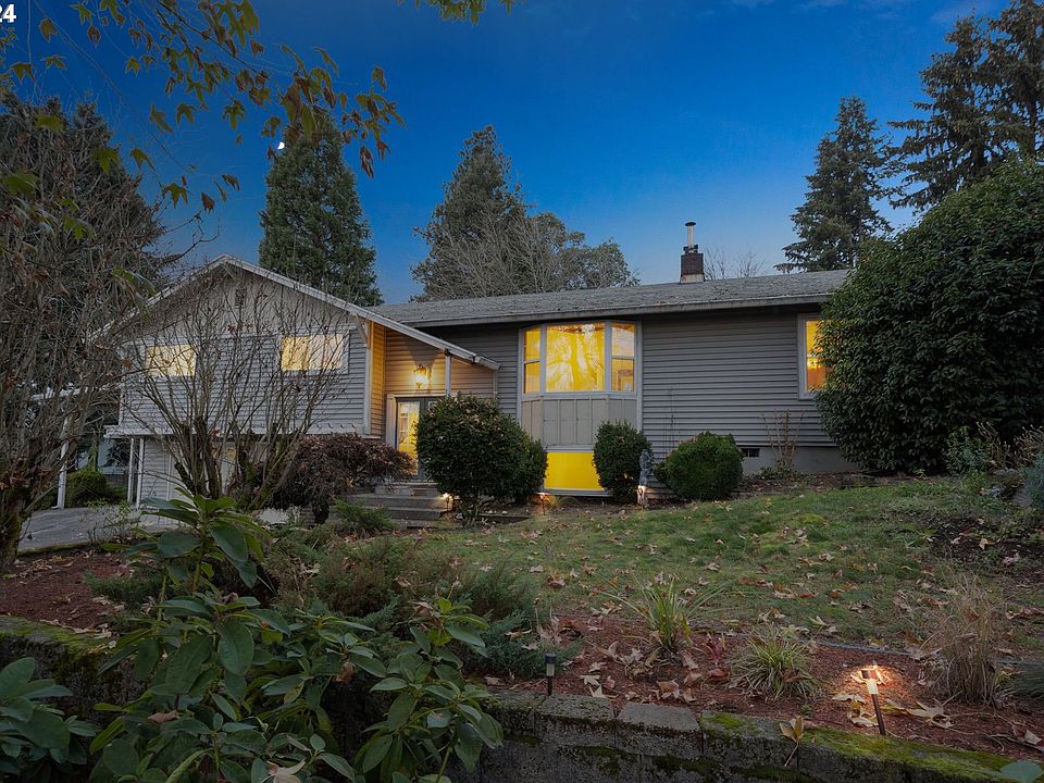 1st image of 10906 NE 84th St