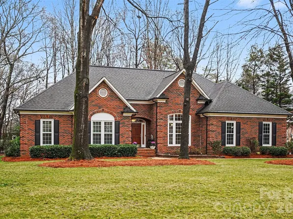 9525 Millen Dr, Harrisburg, NC 28075