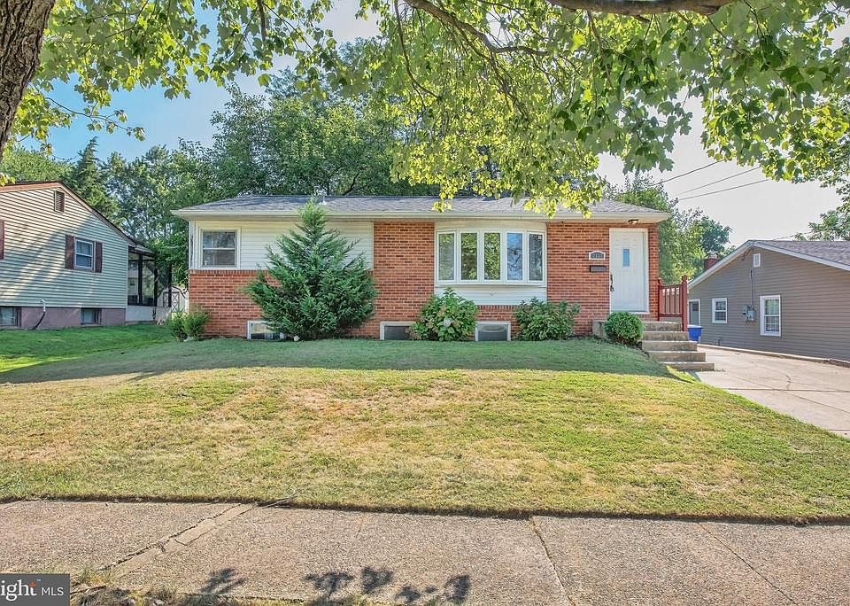 1st image of 2433 Hammond Pl