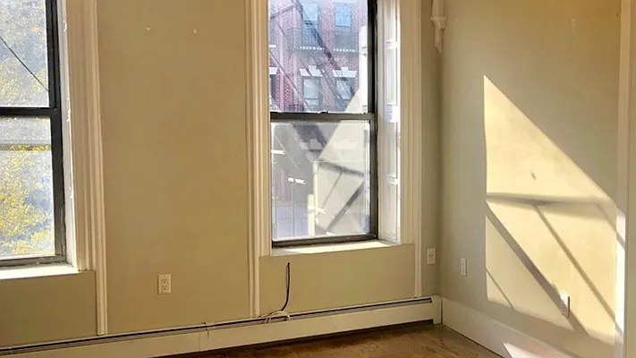 Rented by Nooklyn NYC LLC | media 9