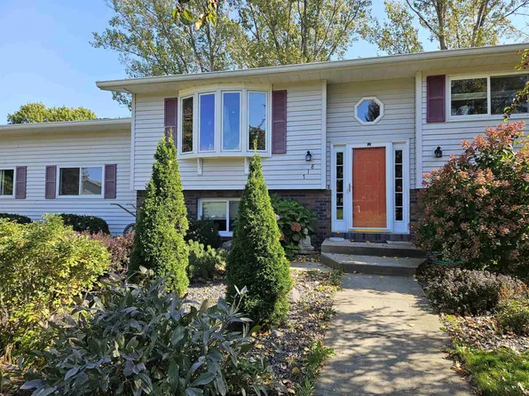 718 Abbey Ln, Viroqua, WI 54665