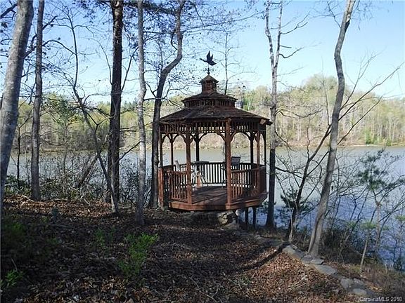 Enjoy the Quiet Life from the Waterfront Gazebo