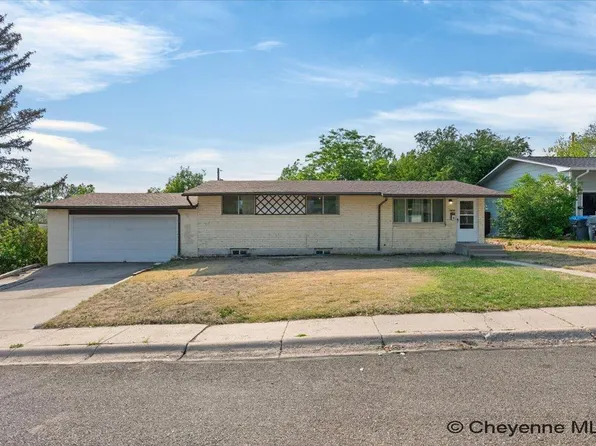 4902 Nimmo Dr, Cheyenne, WY 82009