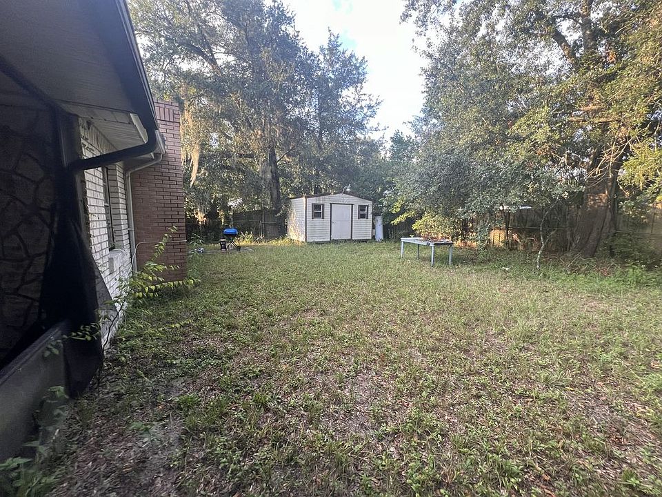 2nd image of 4731 E Castlewood Dr