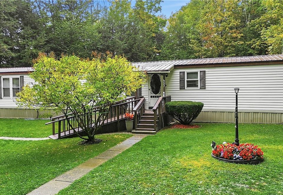 1st image of 657 Columbia Center Rd