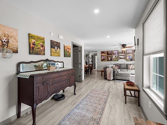 3rd image of 72 Deer Ridge Lane