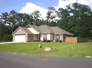 34 E Sycamore, Sumrall, MS 39482