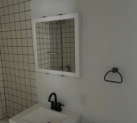2nd image of 416 Oak Hill Ave #2F