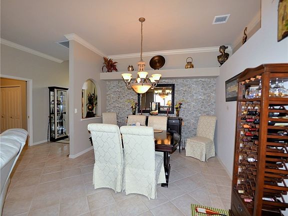 5th image of 10324 White Palm Way #W