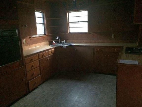 4th image of 3707 County Road 4223