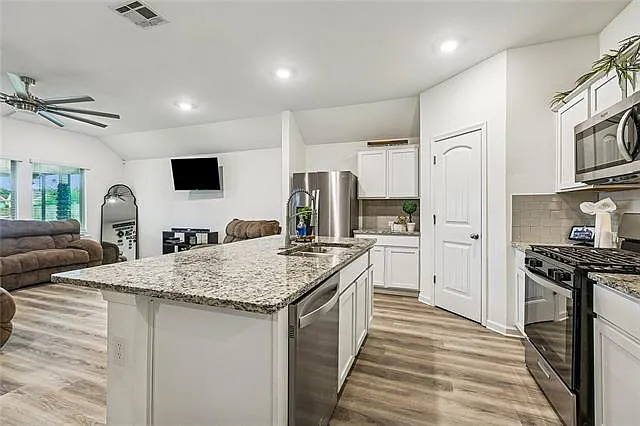 115 Pretty Acres Ave — Photo 4