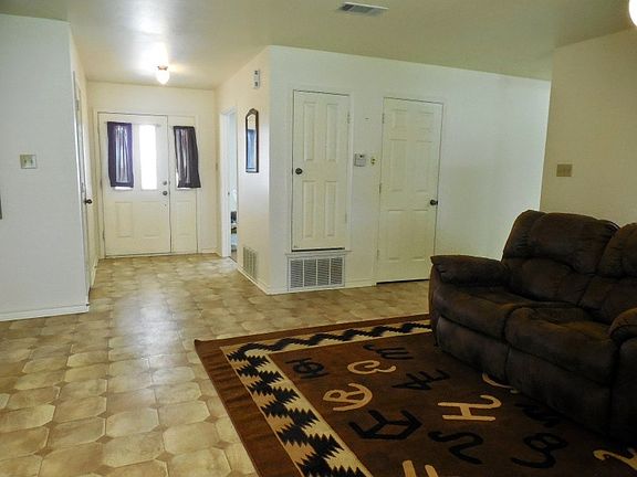 4th image of 1205 Baldridge Dr