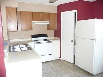4th image of 309 Lake Creek Cir