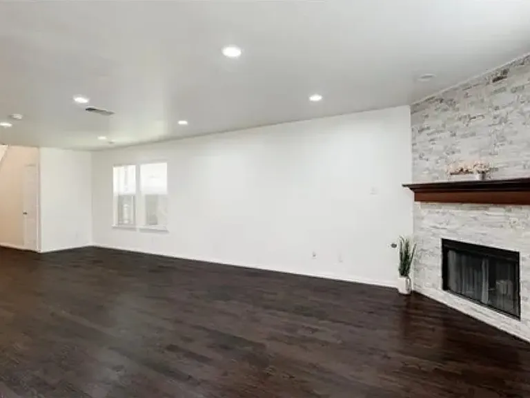 2021 Reston Dr — Photo 8