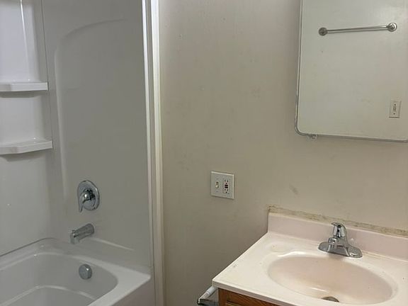 4th image of 217 N Almon St APT 1