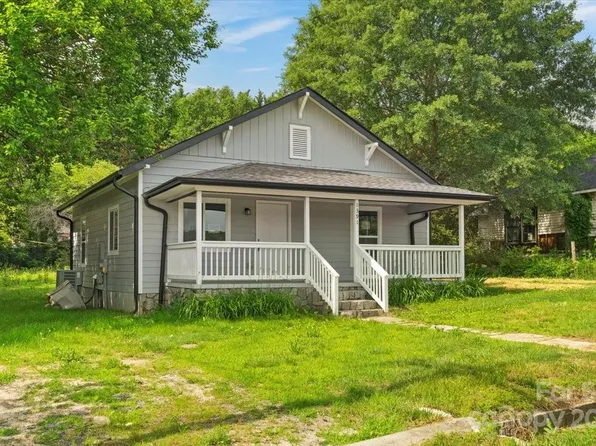 1391 Roseland Dr, Lincolnton, NC 28092