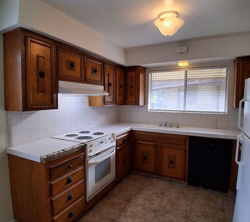 1st image of 1493 W Fairmont Ave APT A
