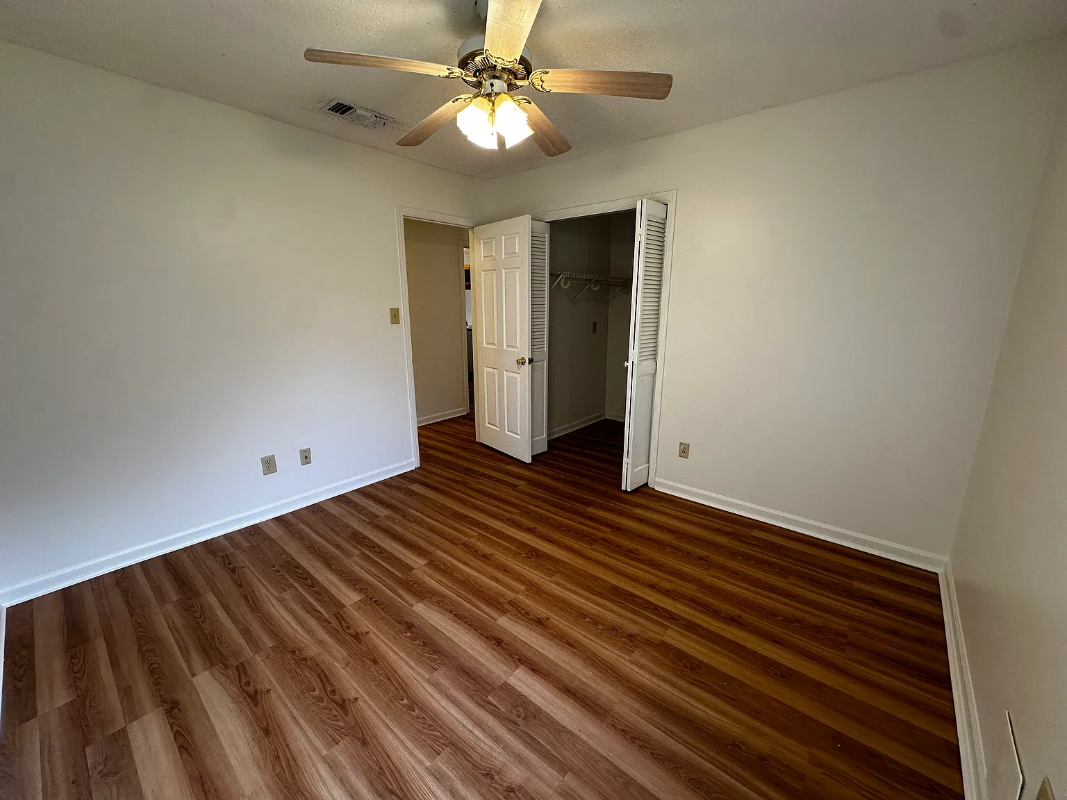 Available Now! 3 Bed / 2 Bath In Lake Forest, Daphne! — Photo 2