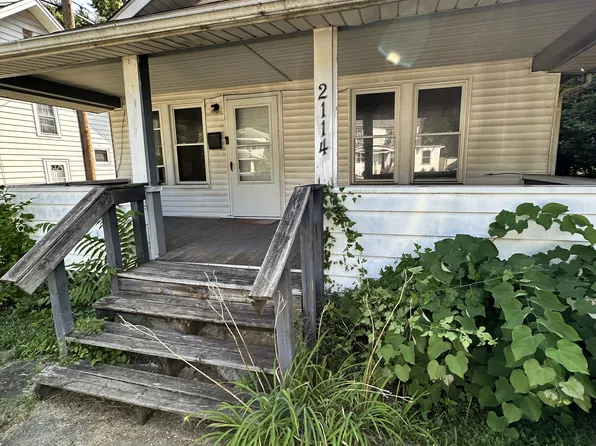 2114 High St, South Bend, IN 46613