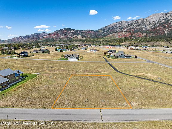 3rd image of 87 Alpine Meadow Loop