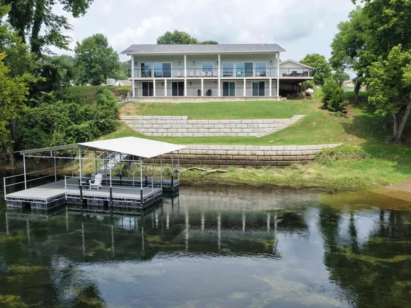 380 Valley Airport Dr, Cotter, AR 72626